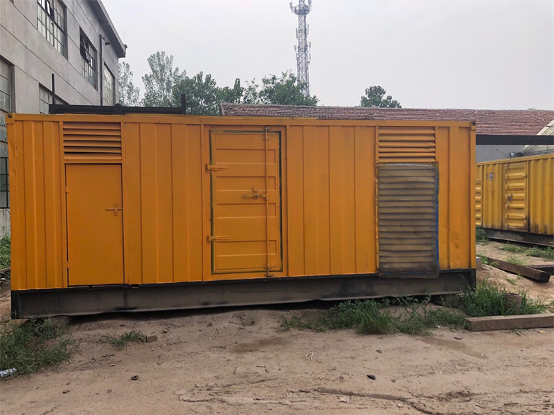 天涯发电机出租进行负载测试时，电瓶电量不足的具体判断标准是什么？